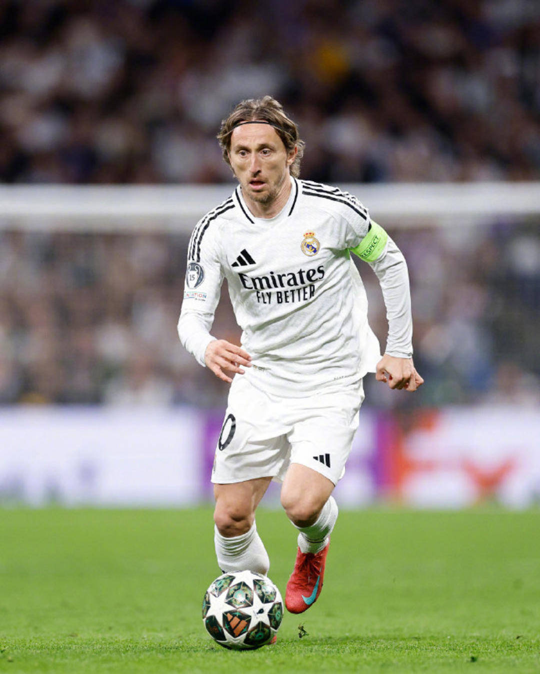 威少本赛季首发时场均接近15+8+8，高于赛季平均数据